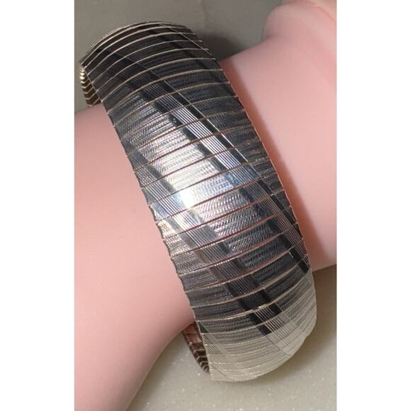 Italian Sterling Silver 925 Textured Articulated Panel Bracelet - Picture 5 of 14